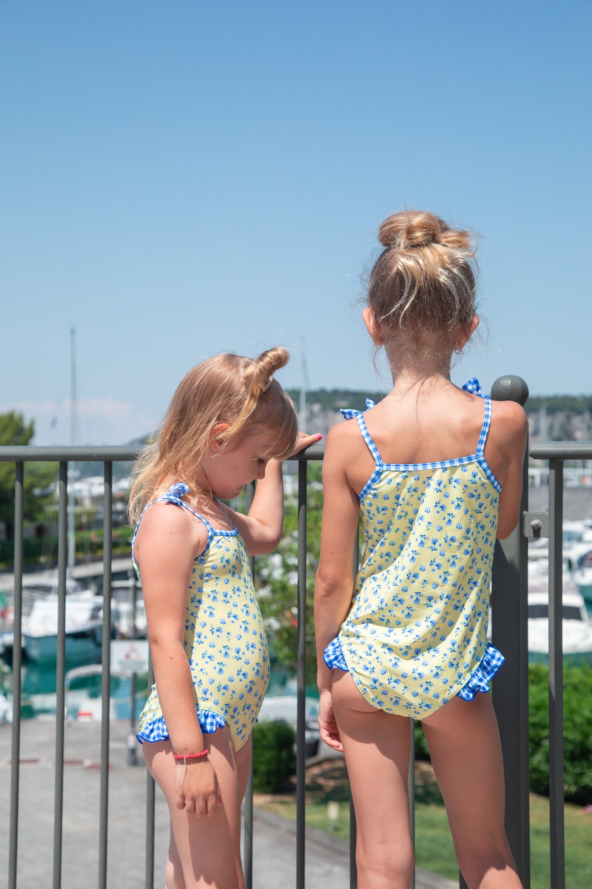 Lily mini